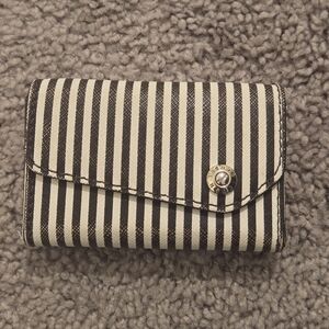 Henri bendel card wallet